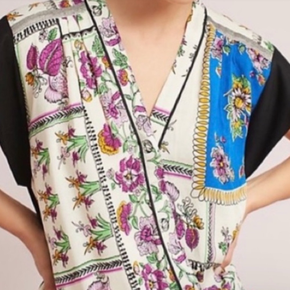 Anthropologie Tiny‎ Women’s Cara V~Neck Mixed Floral Print Wrap Blouse Top Sz M